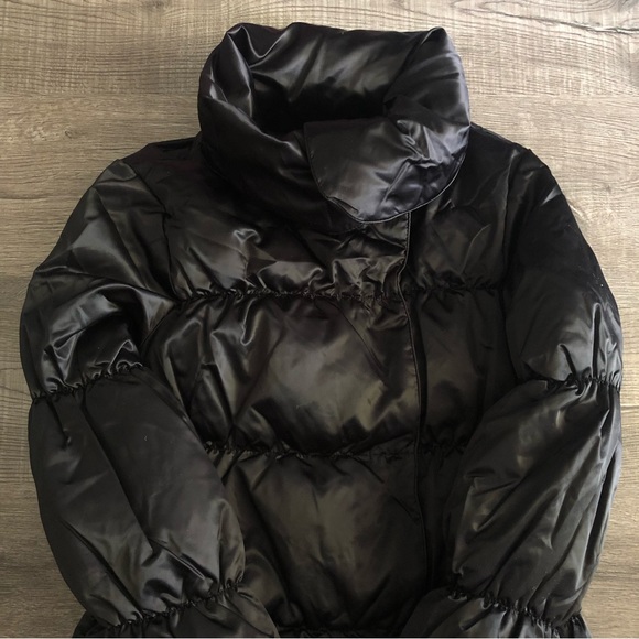 Old Navy Ivory Satin Down Feather Puffer Jacket - Picture 8 of 8